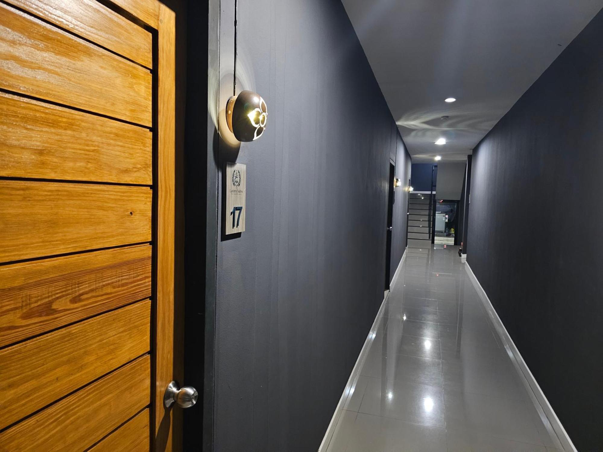 The Lantern Suites Ban Song Hong Exterior foto